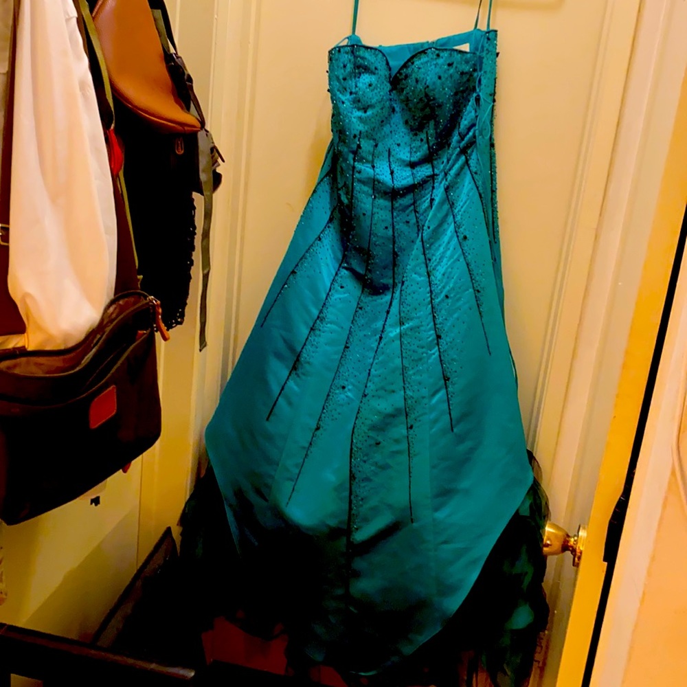 Aspeed emerald green fairytale gown xl